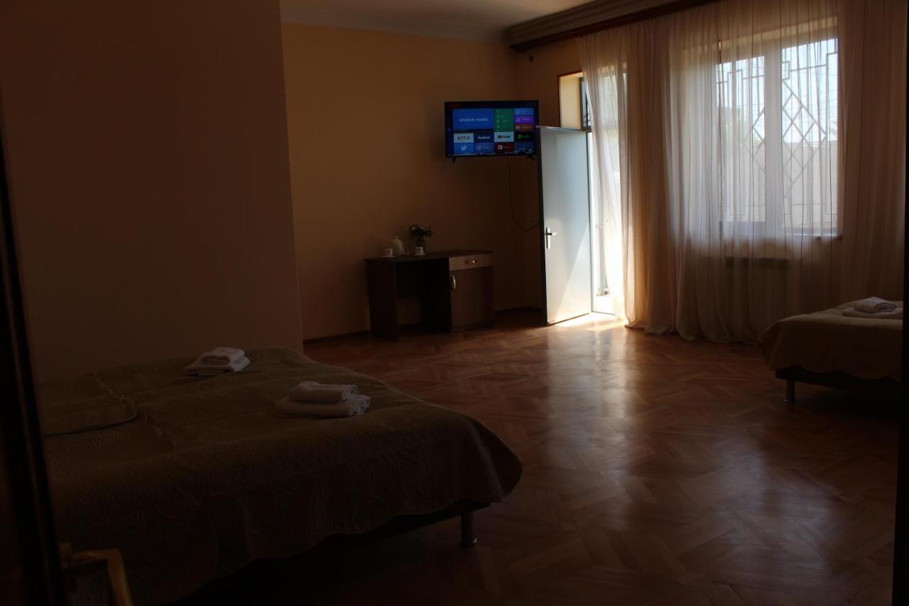 Big House Otel Tiflis Dış mekan fotoğraf